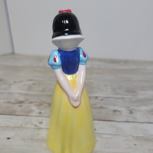 Walt Disney Figure Snow White & 65th Anniversary Bashful 2002 Enesco - Picture 11 of 13